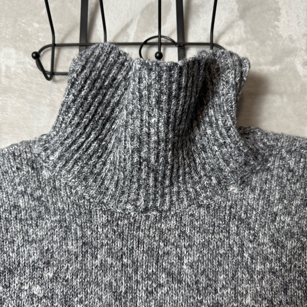Forever 21 Men’s Gray Marled Turtleneck Sweater | Size XL | Cozy Knit - Picture 5 of 8